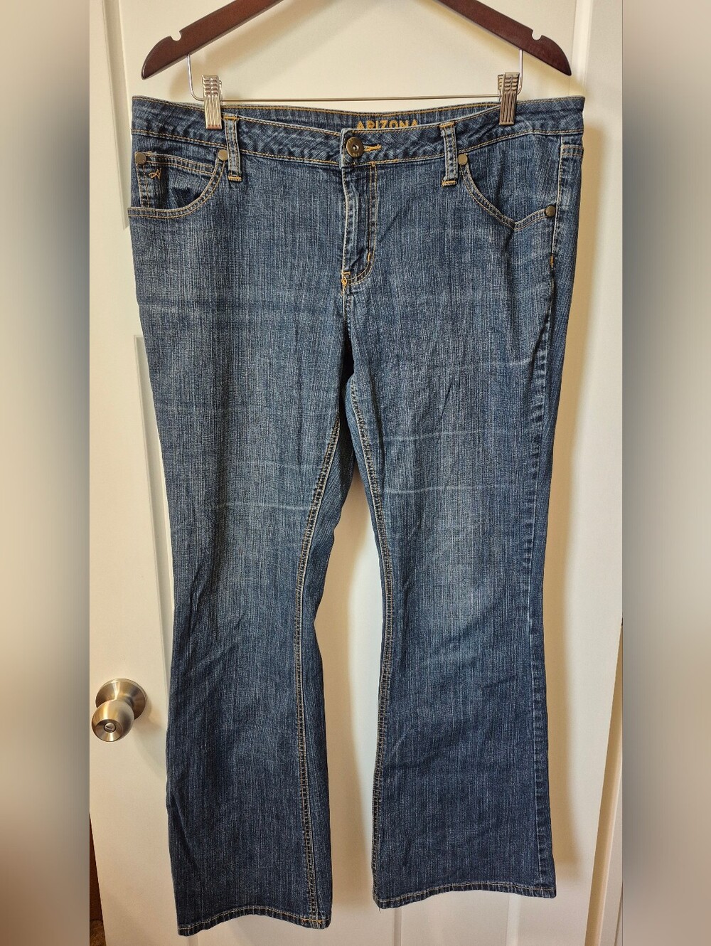Arizona Jean Company Junior's Jeans